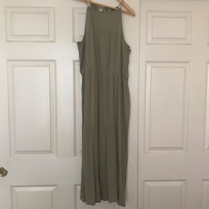 FOREVER 21 Olive Green Midi Dress